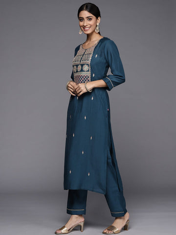 Varanga Blue Embroidered Kurta Paired With Tonal Bottom And Plain Dupatta